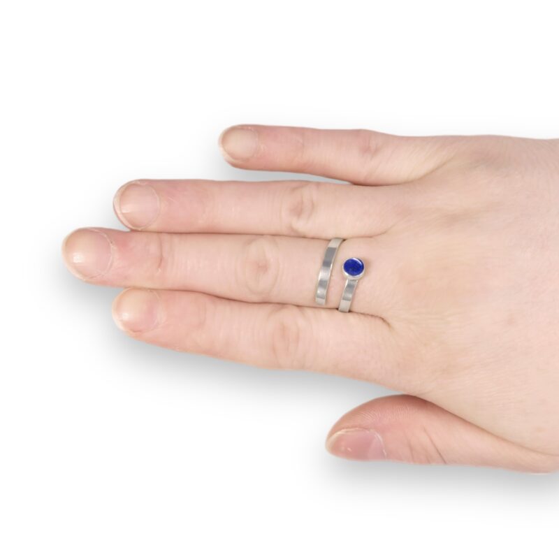 R5mm - sterling silver and 5mm Lapis Lazuli ring
