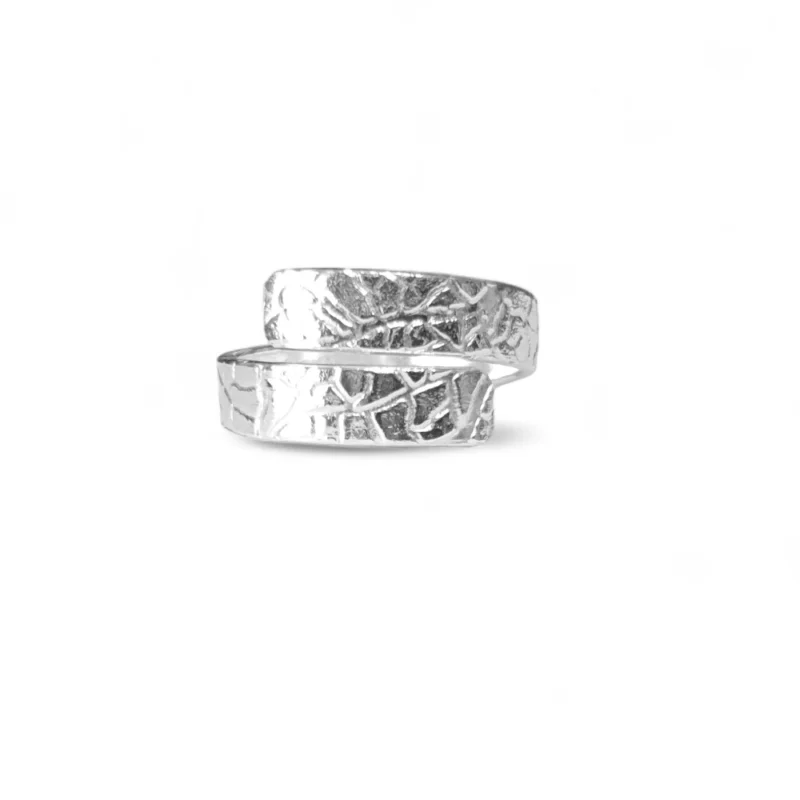 Sterling silver ring with bold leaf texture